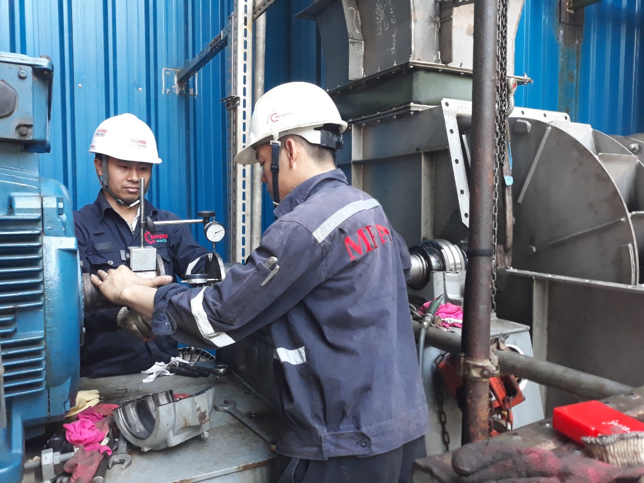 Repair, maintenance, replacement of fan bearings