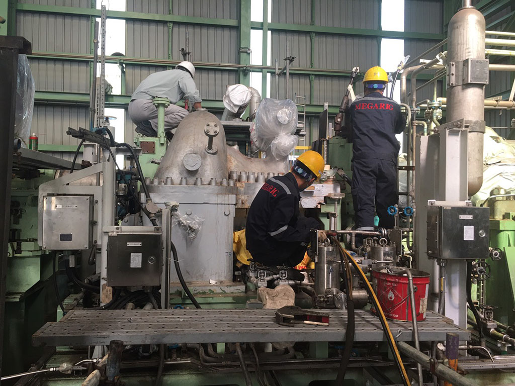 Providing turbine major maintenance service