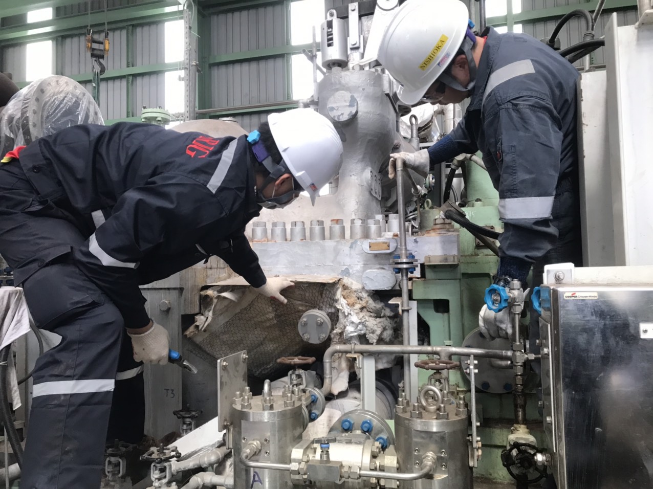 Providing turbine major maintenance service